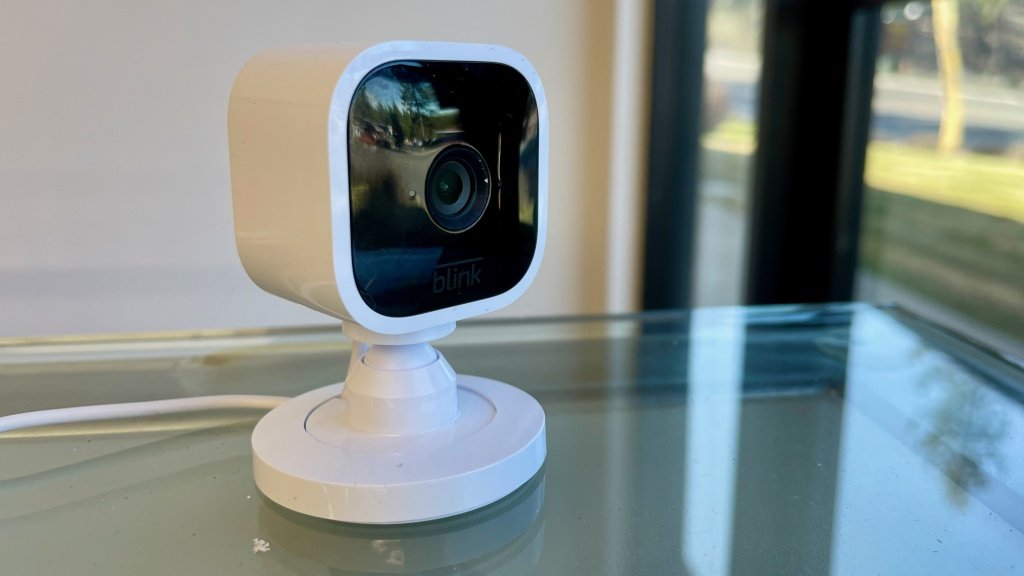 Blink Mini renter-friendly smart home device